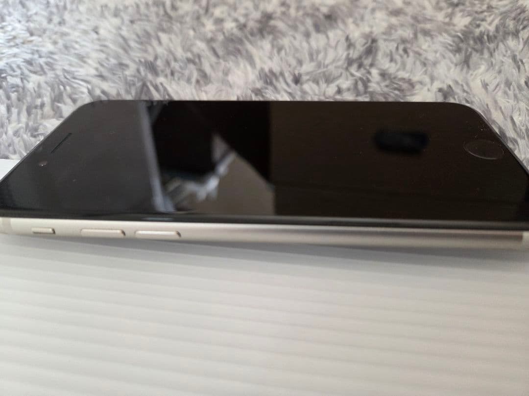 無傷【極美品】【保証有】【即発送】iPhone SE3 64GB SIMフリー