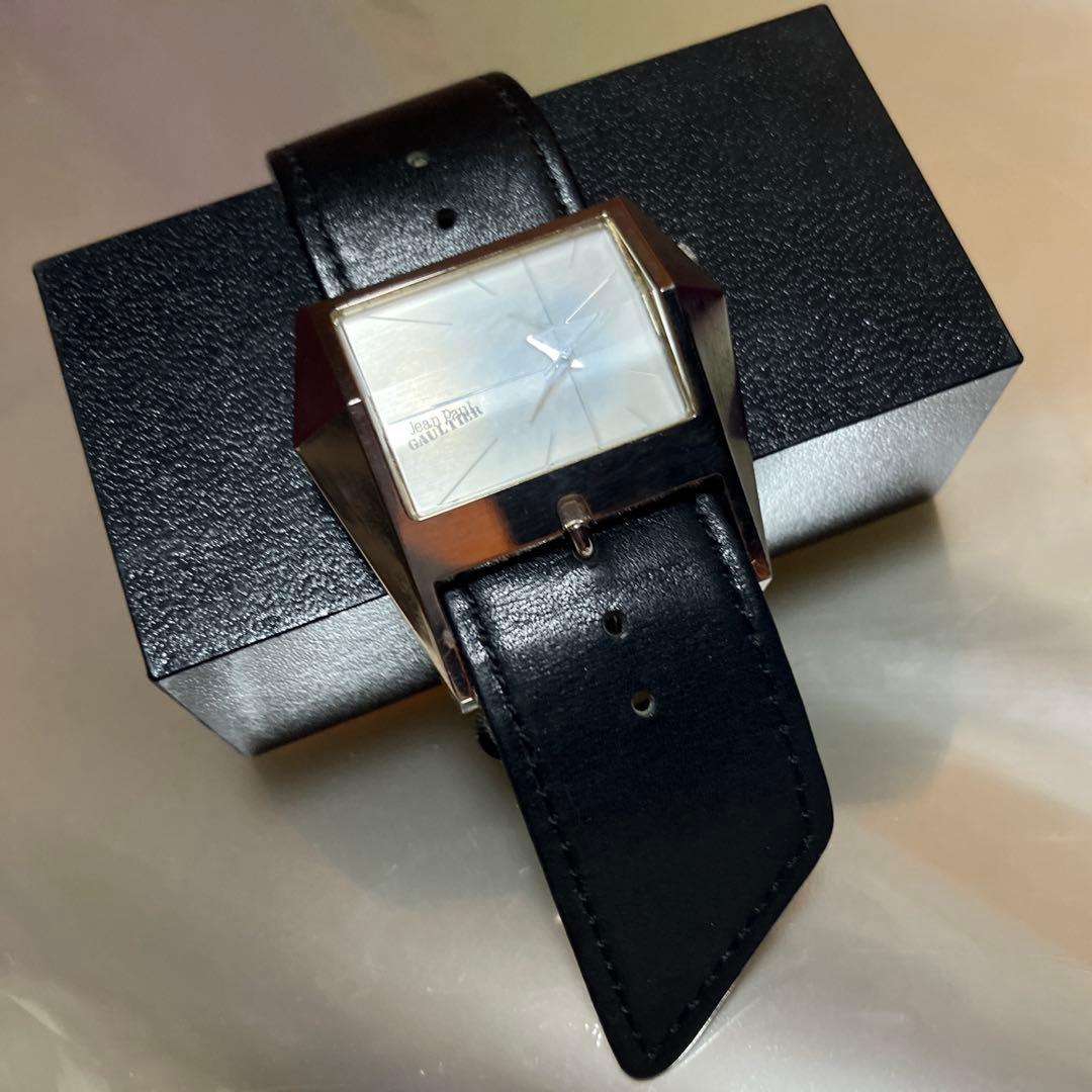追記⭐️値下⭐️ジャンポールゴルチエ　レザーベルト　デザイン物腕時計　電池切れ