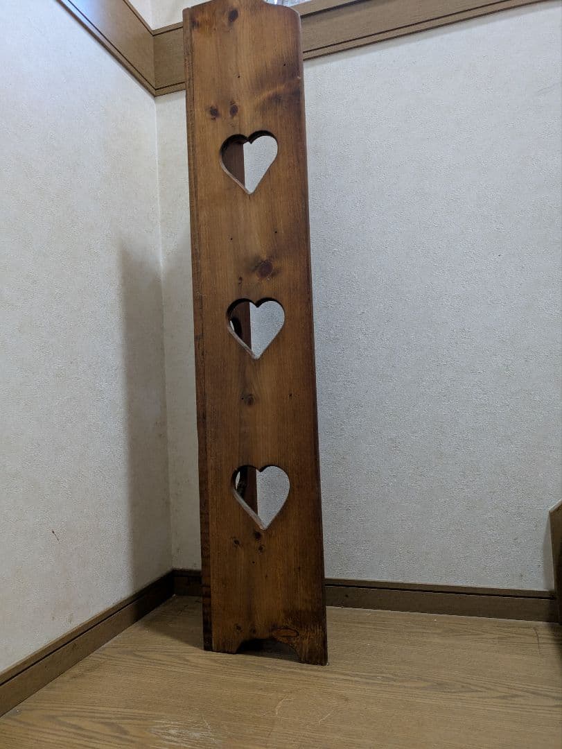 ハートくり抜き木製コーナーラック　4段
