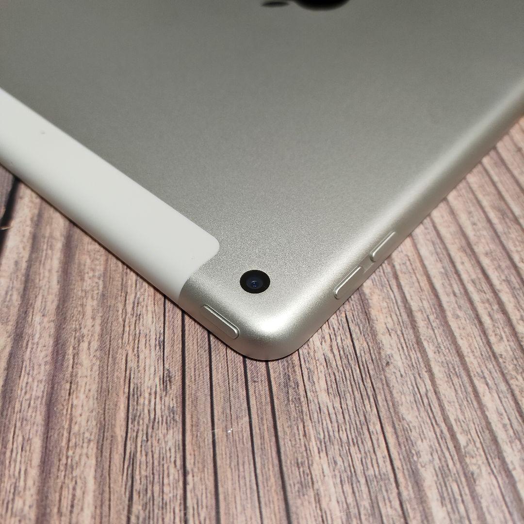 iPad 第7世代 32GB SIMフリー 美品
