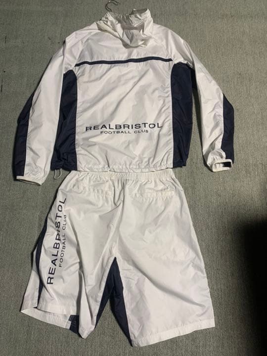ブリストル　セットアップ　ナイロンジャージ