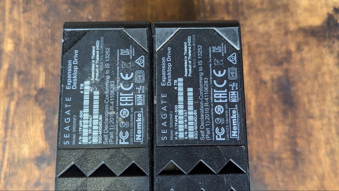 SEAGATE Expansion Desktop Drive 4TB 2個