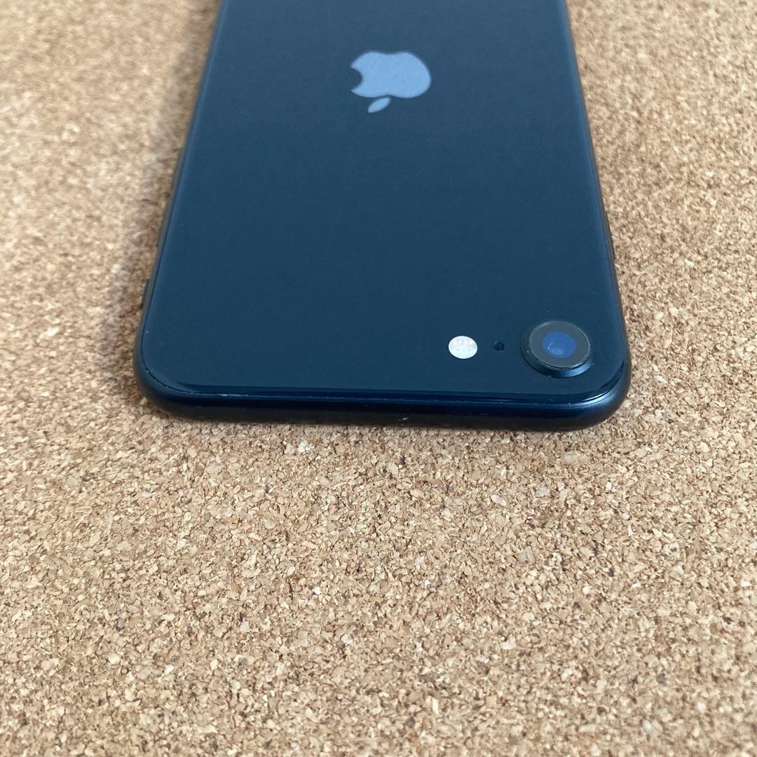 4073【早い者勝ち】電池新品☆iPhoneSE3 128GB SIMフリー☆