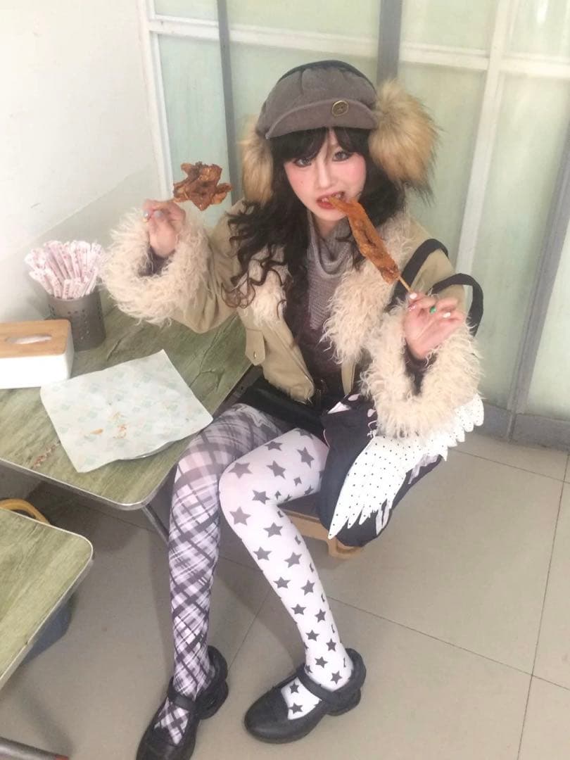 逃跑乐园loveplayshop y2kチェック柄星　タイツ　ブラック