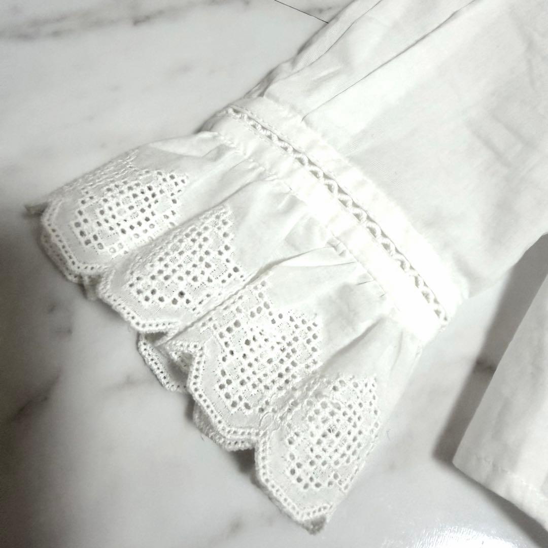 【未新品タグ付】2025✨️完売品✨️ローブブラン ジオメトリック レース ブラウス