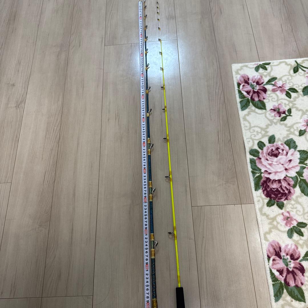 2本セド-グラスファイバー船竿 青・黄 約101cm