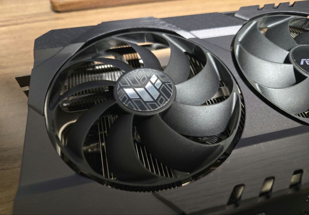 グラフィックボード・グラボ・ビデオカード ASUS TUF-RTX3070-O8G-V2-GAMING