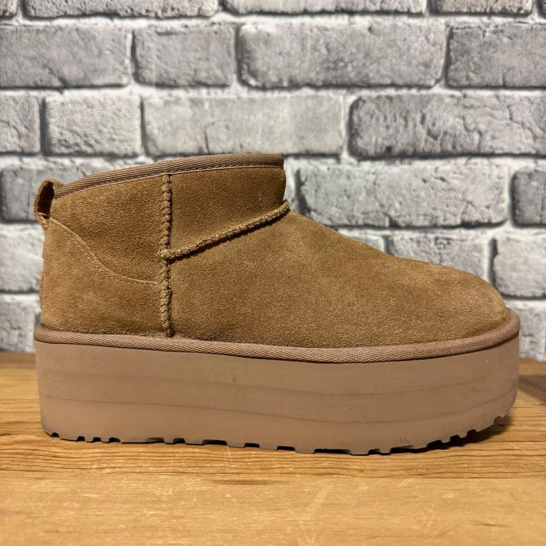 靴 UGG W CLASSIC ULTRA MINI PLATFORM 25cm