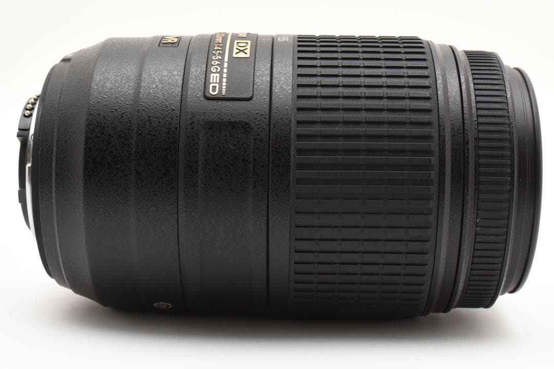 美品Nikon AF-S DX55-300mm F/4.5-5.6G ED VR