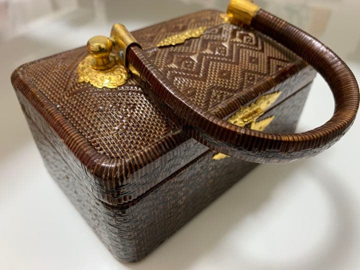 ヤンリパオ　籠バッグ