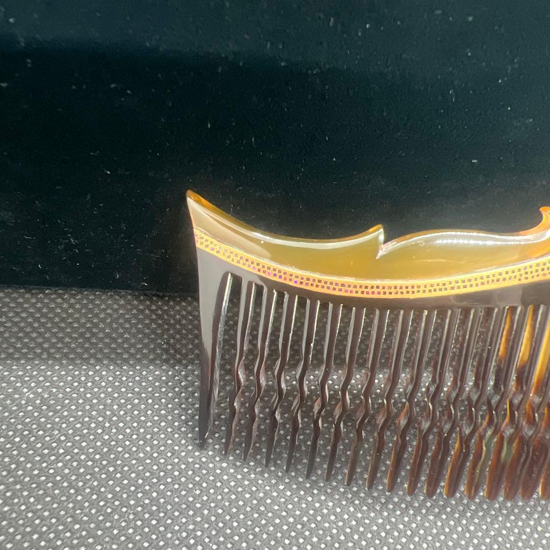 作家物　螺鈿本鼈甲ヘアピン留め　白　黒本鼈甲　櫛型　かんざし　在銘　本鼈甲②