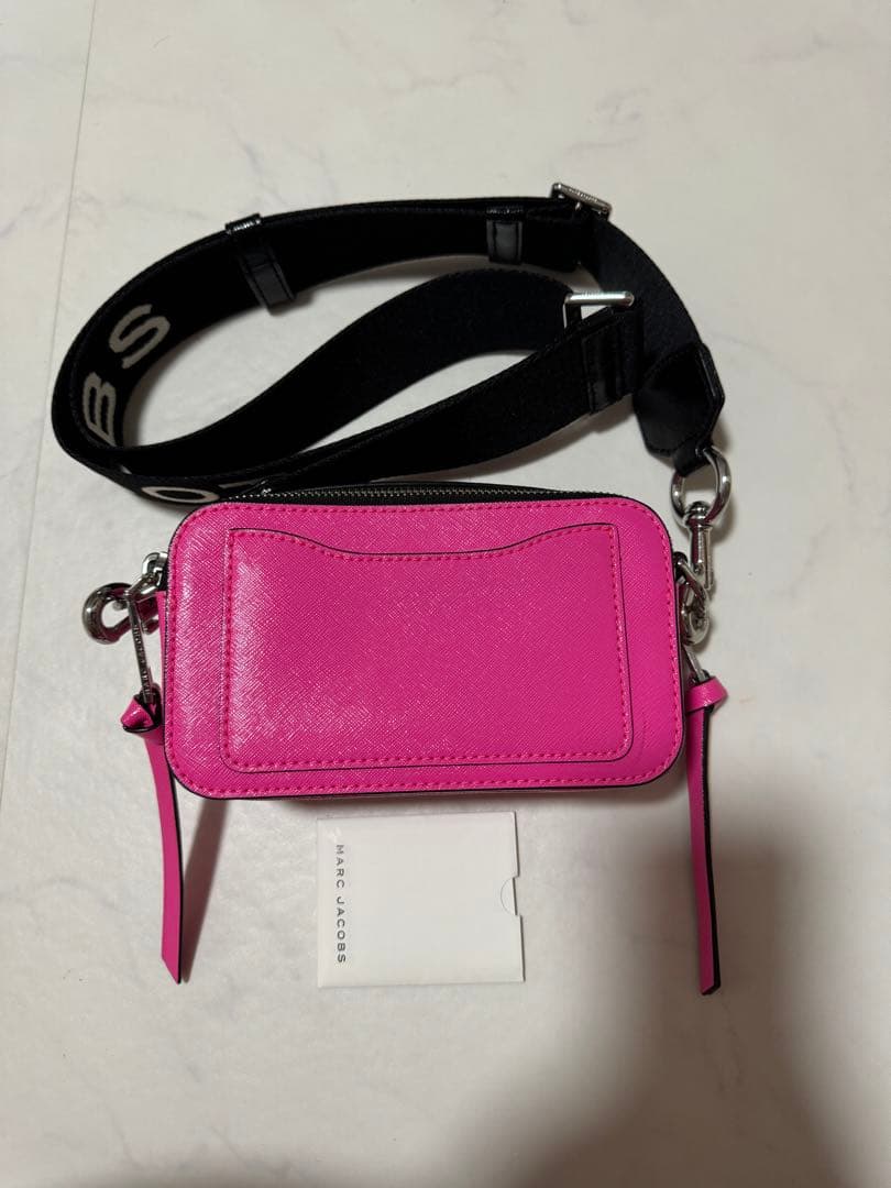 MARC JACOBS スナップショット　濃いピンク