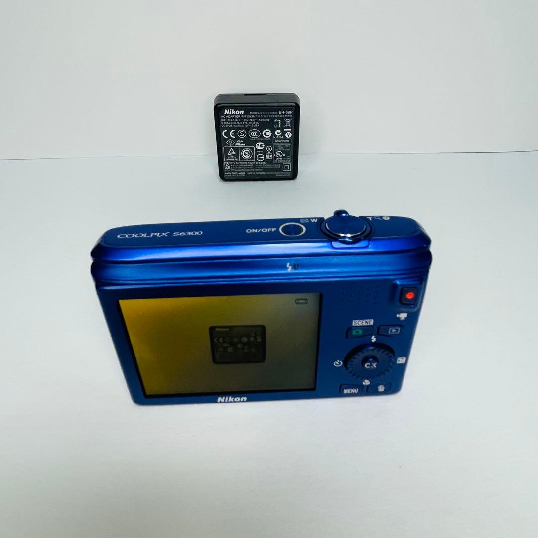 Nikon COOLPIX S6300 コンパクト　デジタルカメラ　コンデジ