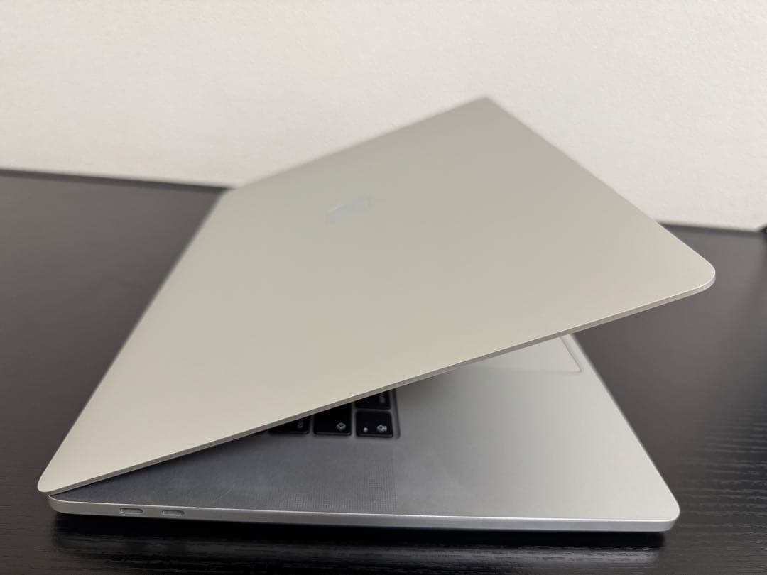 MacBookPro i9 32GB 1TB 充放電98回 バッテリー94%