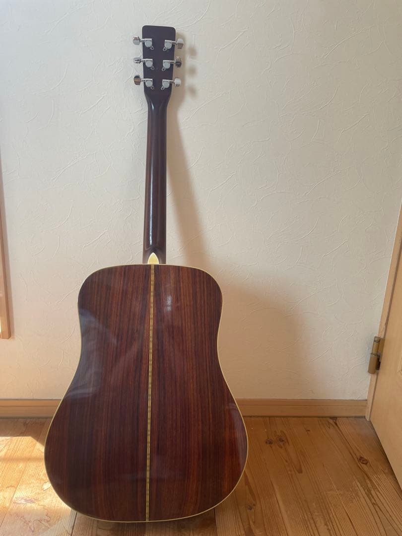 よっし〜 CATS EYES アコースティックギター