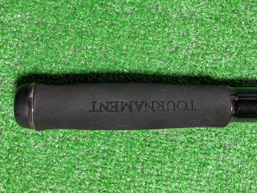 新品未使用。１７トーナメントイソ遠投　４号-530　遠投カゴ釣り磯竿