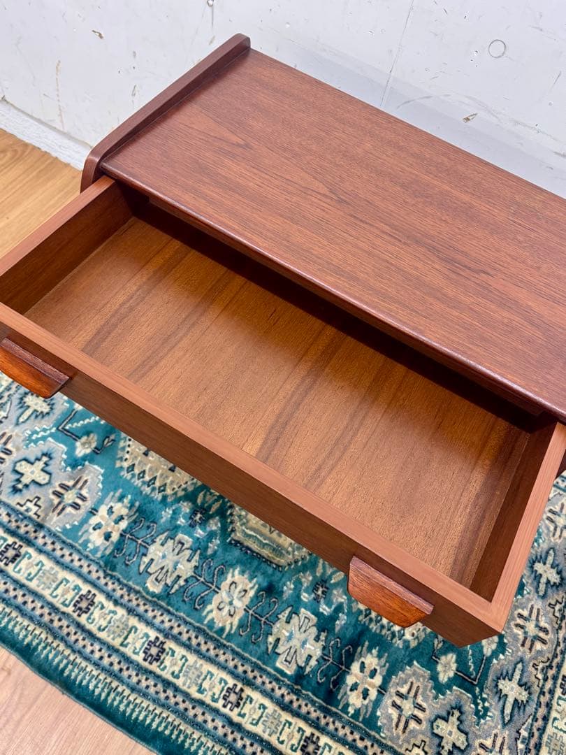 Klokken 北欧/デンマーク/ヴィンテージ家具/キャビネット/チーク