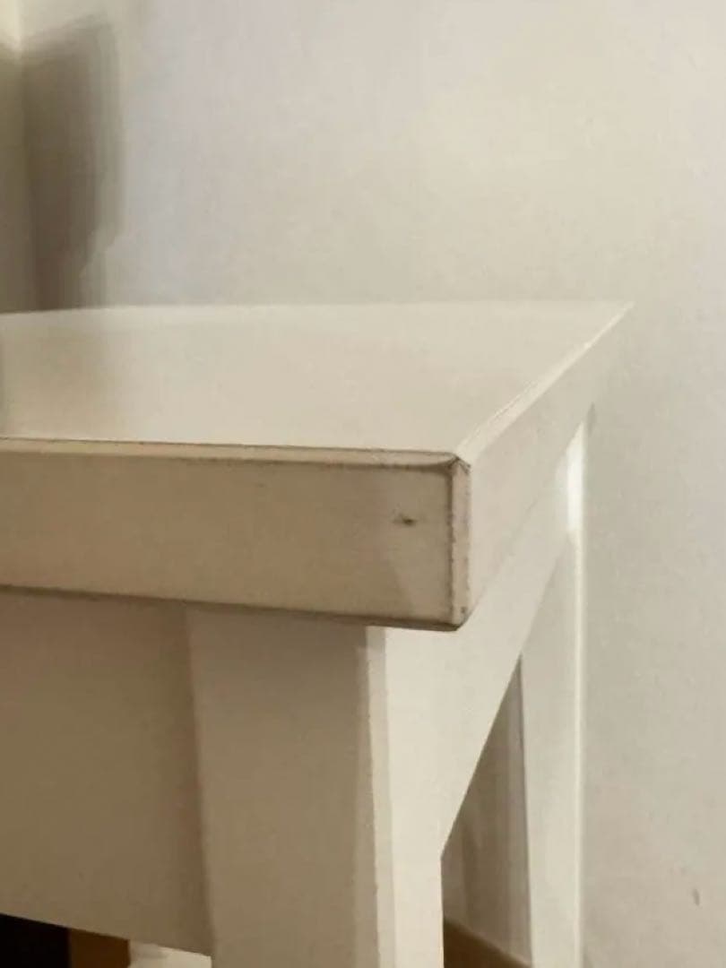 IKEA ヘムネスベッドサイドテーブル　ホワイト