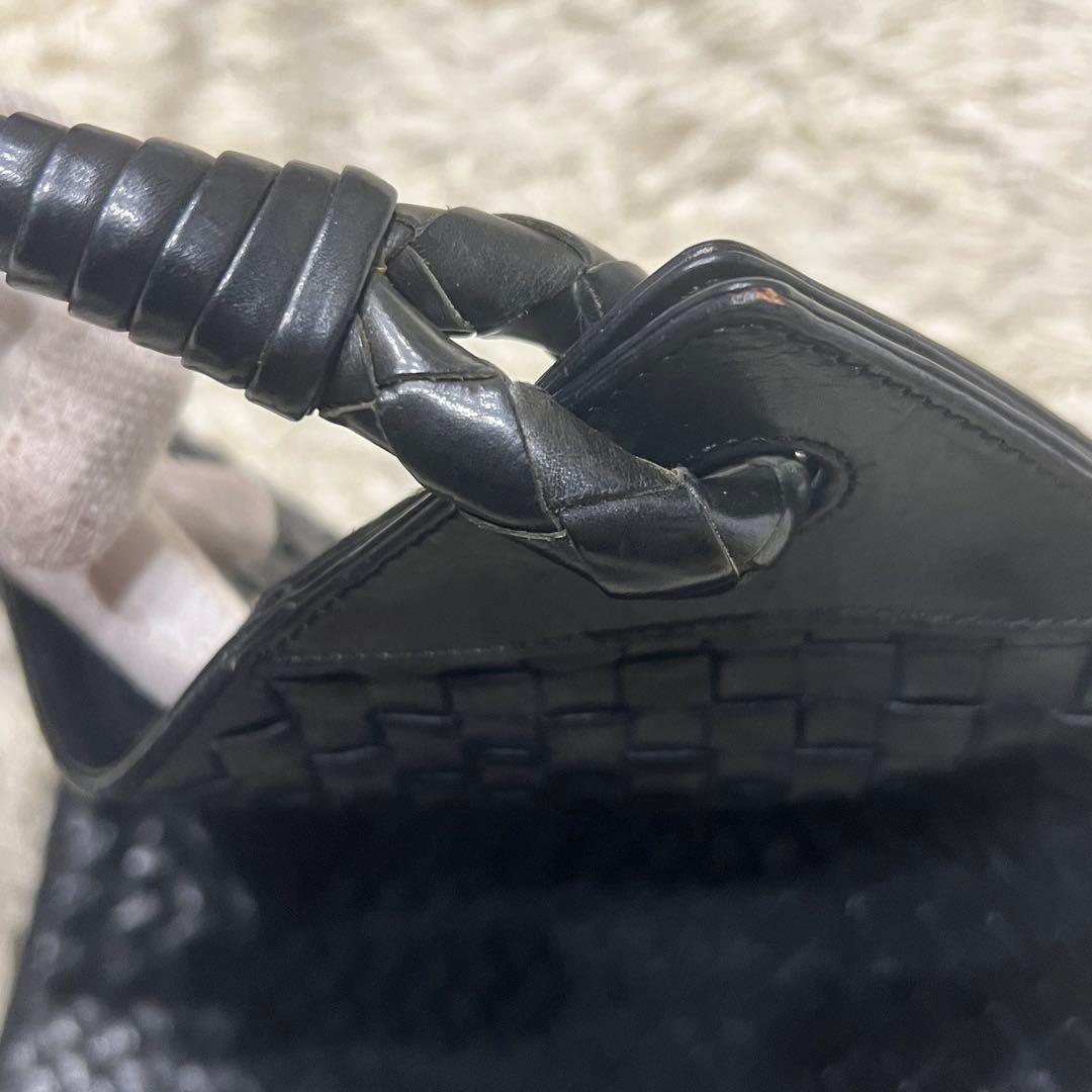 美品✨ボッテガヴェネタ イントレチャート ショルダーバッグ レザー ブラック