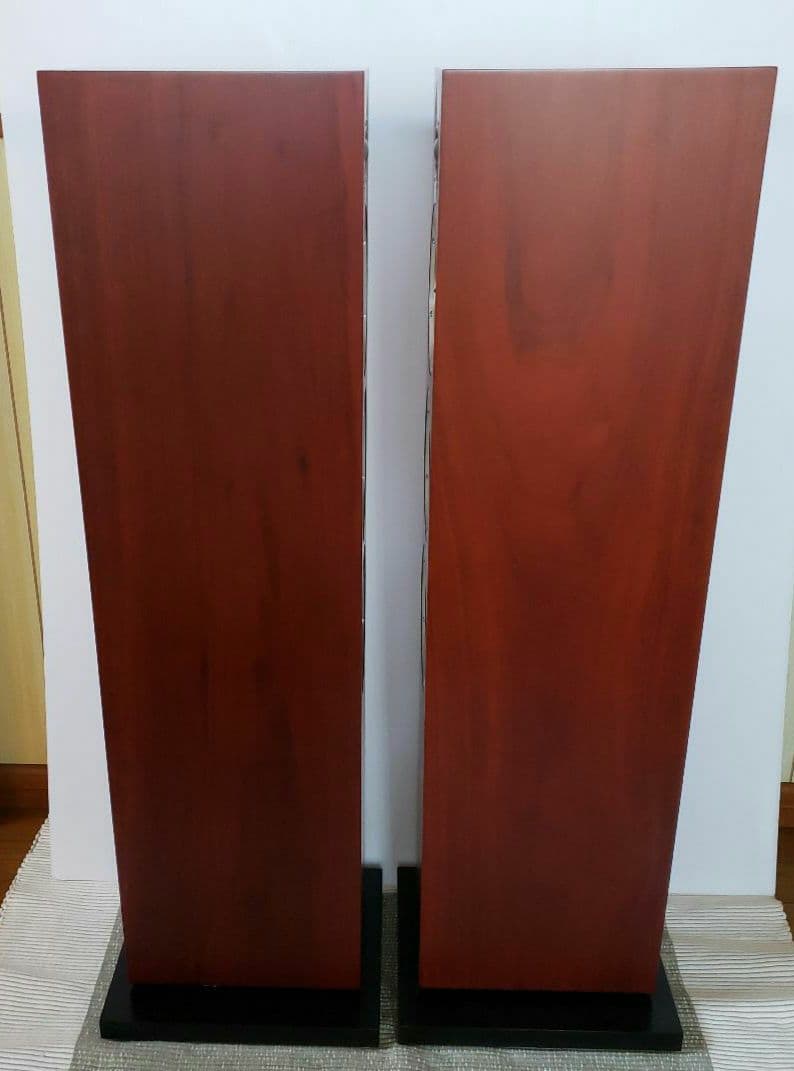 送料込　Bowers&Wilkins CM8