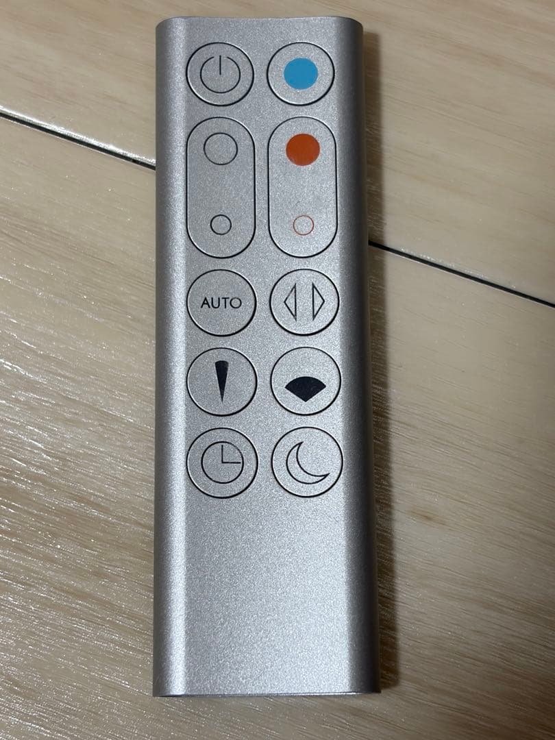 dyson 空気清浄機能付　ファンヒーター　HP03