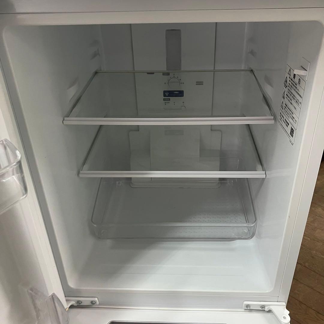 244 SHARP 最新モデル2021年製ガラスパネル　2ドア冷蔵庫　152L