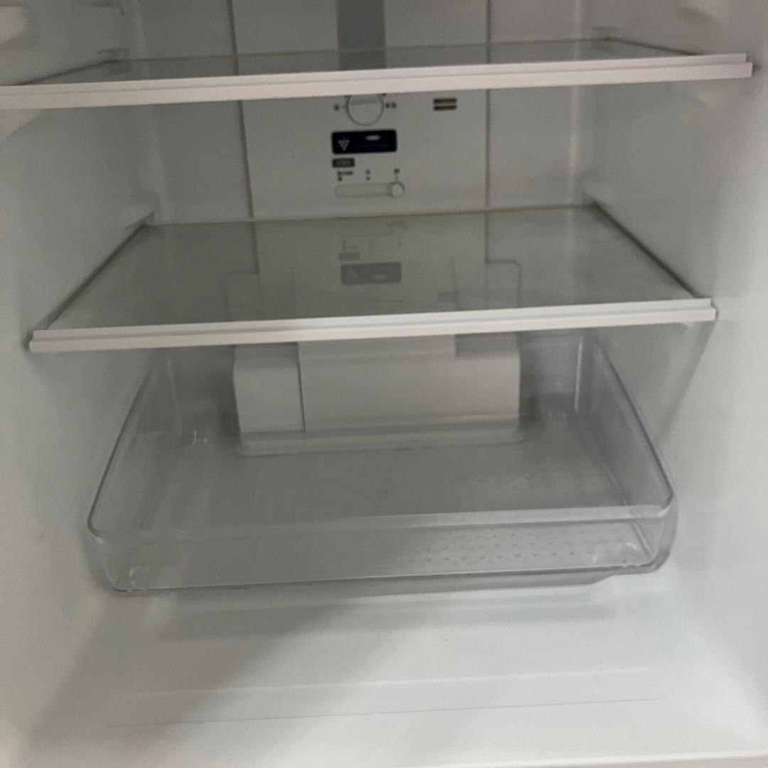 244 SHARP 最新モデル2021年製ガラスパネル　2ドア冷蔵庫　152L