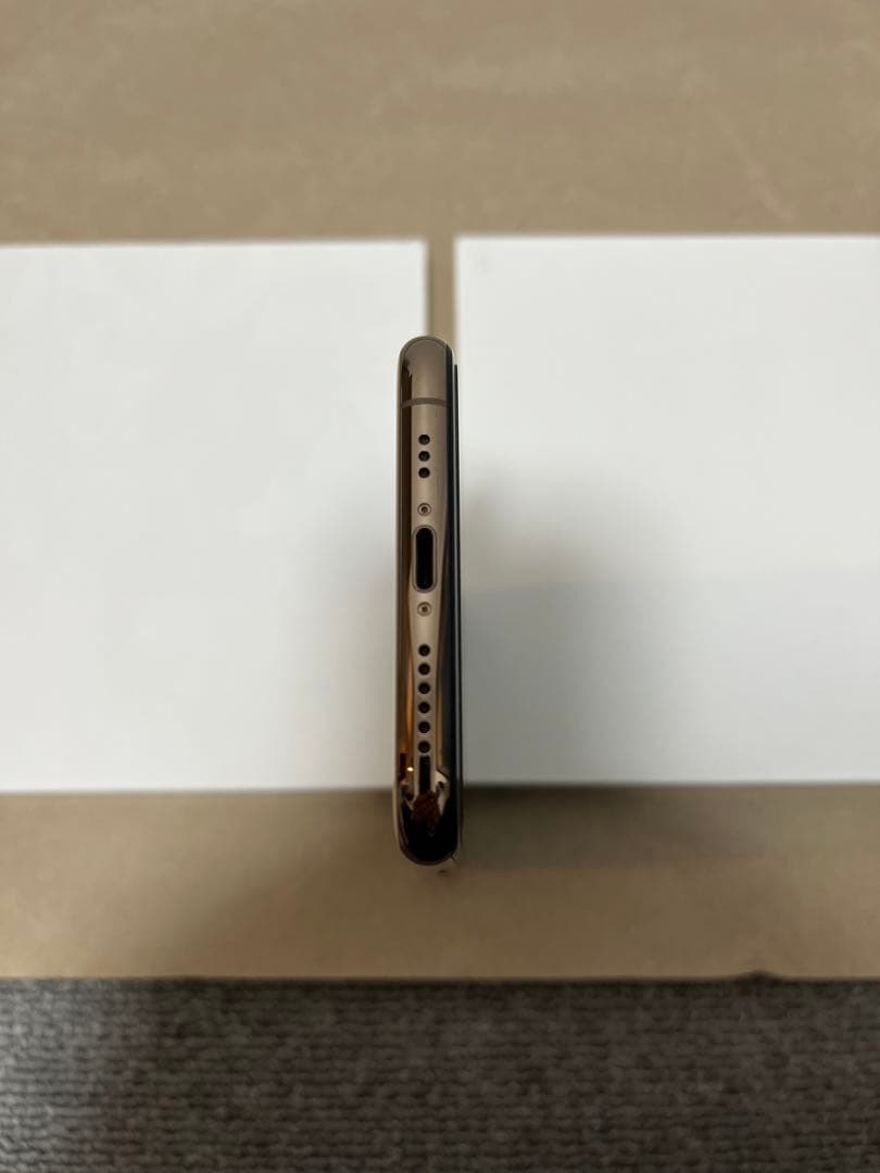 iPhone XS 256GB ゴールド