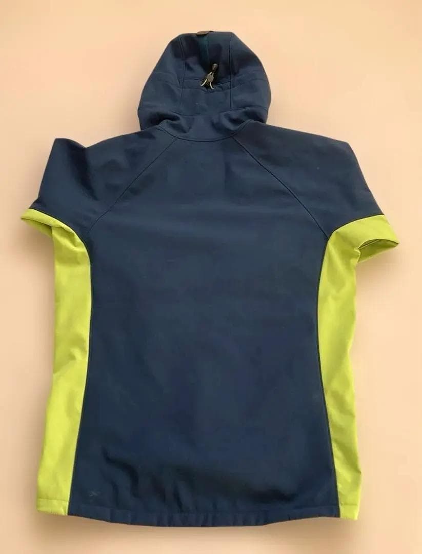 「mont-bell」CLIMA BARRIER パウダーシェッド パーカー