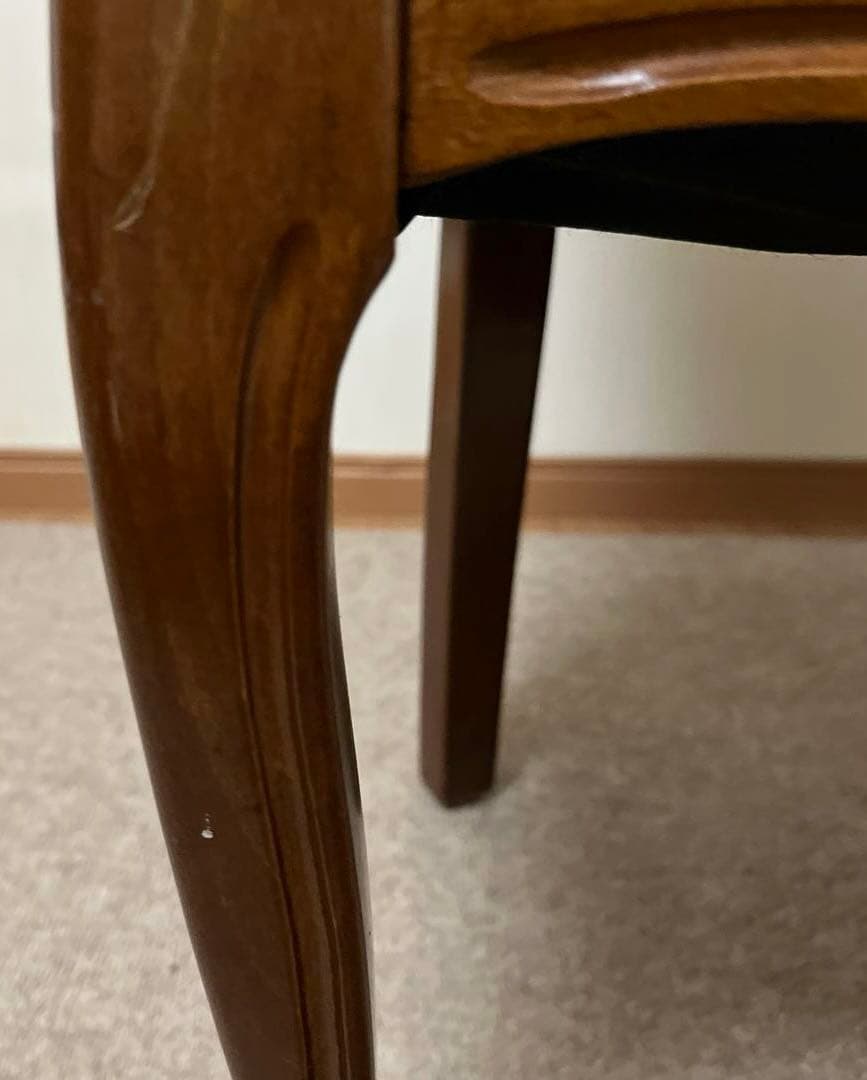 イタリア製ダイニングチェア