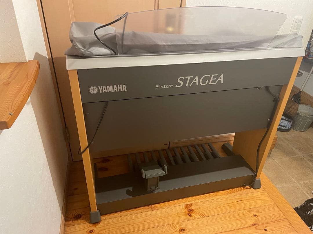 エレクトーン ELB-01R 61鍵 スタンド付き　ステージア　2006年製