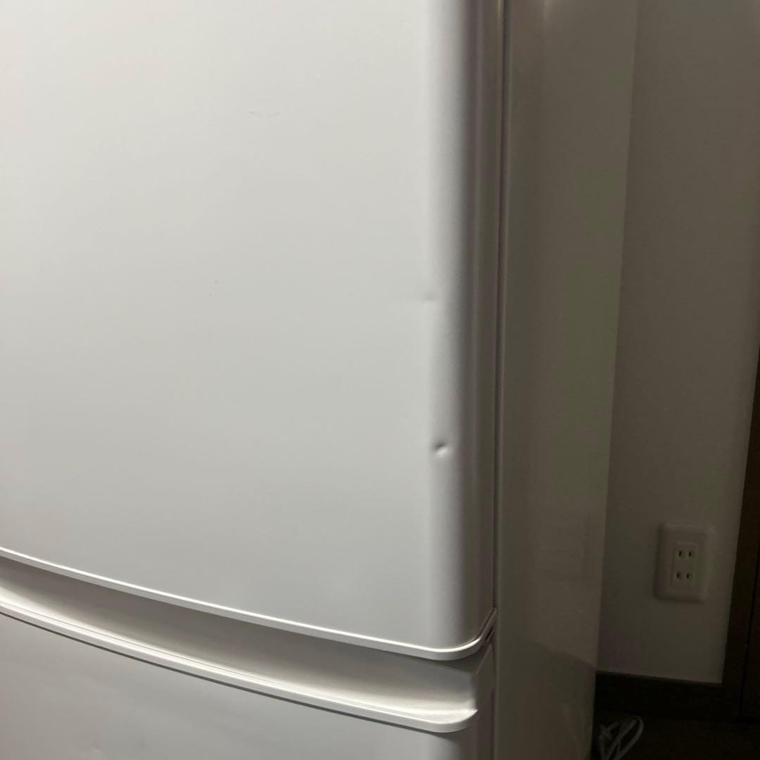 ♦️三菱ノンフロン冷凍冷蔵庫 MR-P15F-W形　2021年製1人暮らし 冷蔵庫