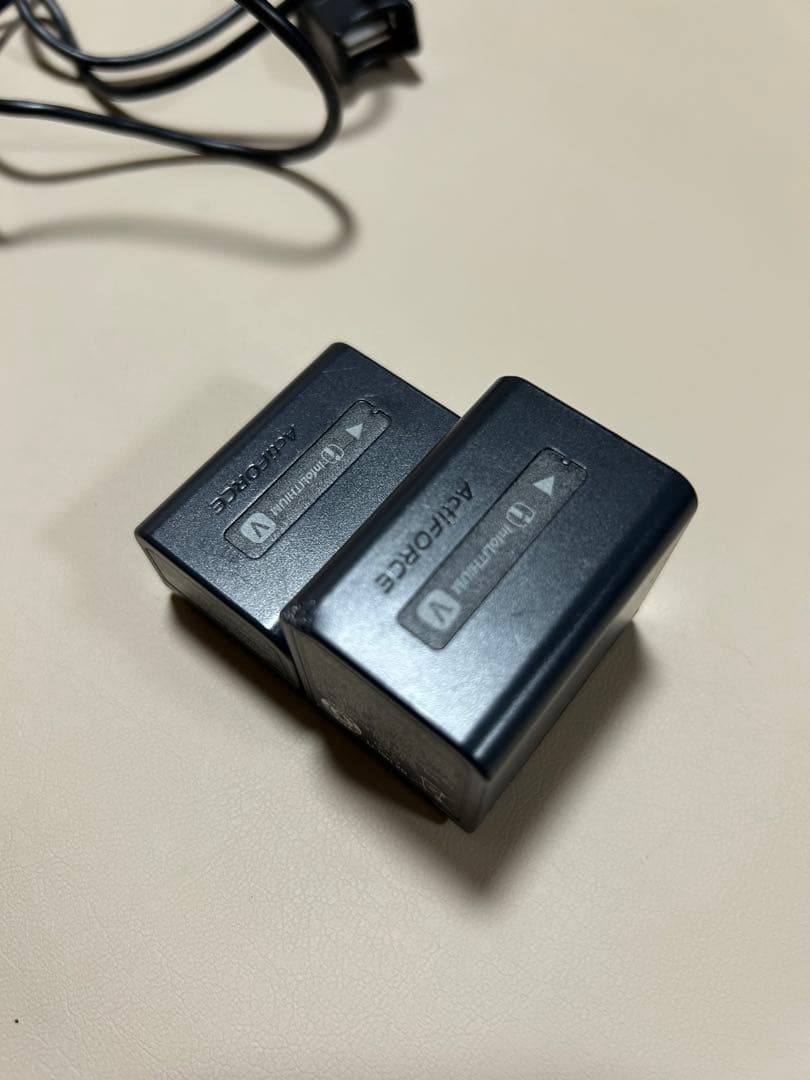 SONY ビデオカメラ 本体 バッテリー2個付き