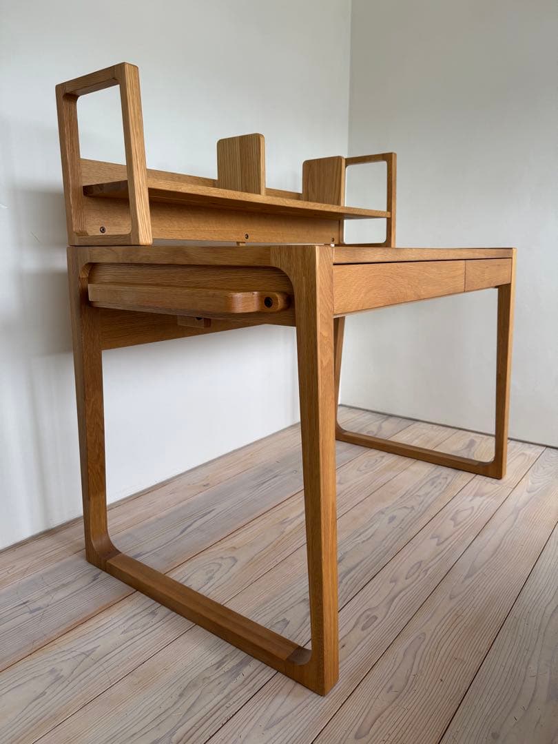 アクタス⭐︎ FOPPISH⭐︎学習机⭐︎セットでご購入の方プレゼント付き‼️