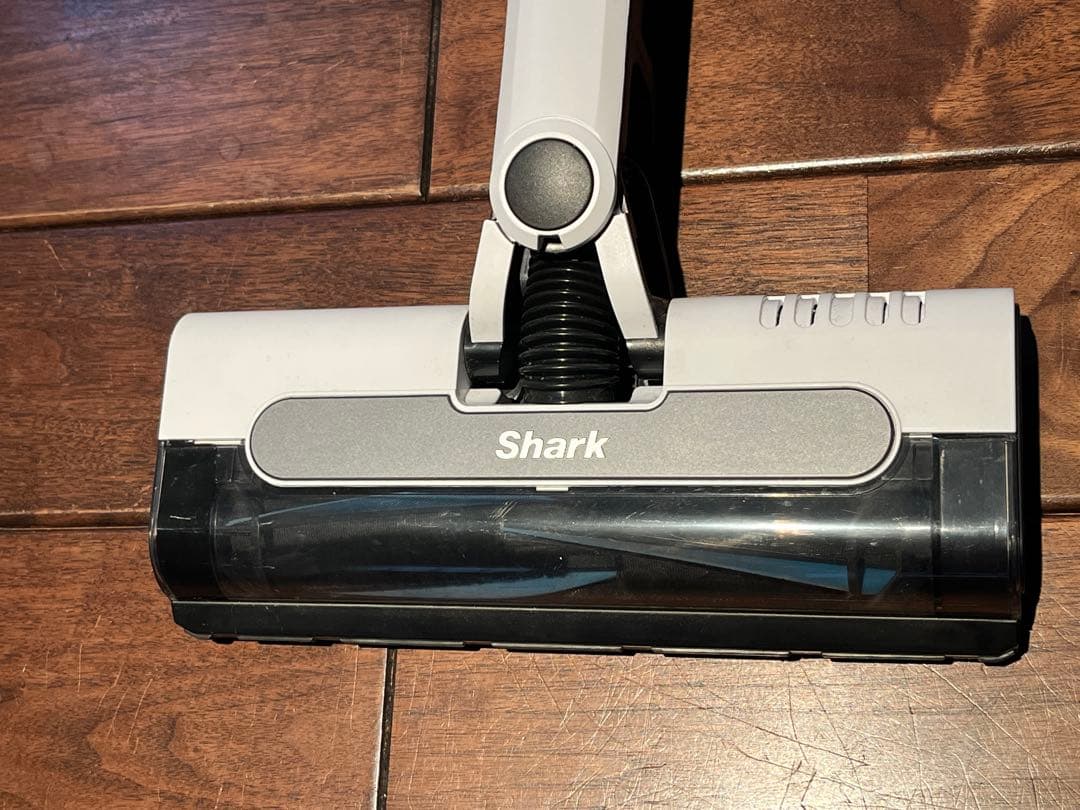 シャーク　スティッククリーナー　CS150JAEごみ収集ドック付。状態良好