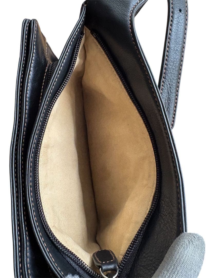 ✨極美品✨Kitamura キタムラ 本革 レザーショルダーブラック黒　スクエア