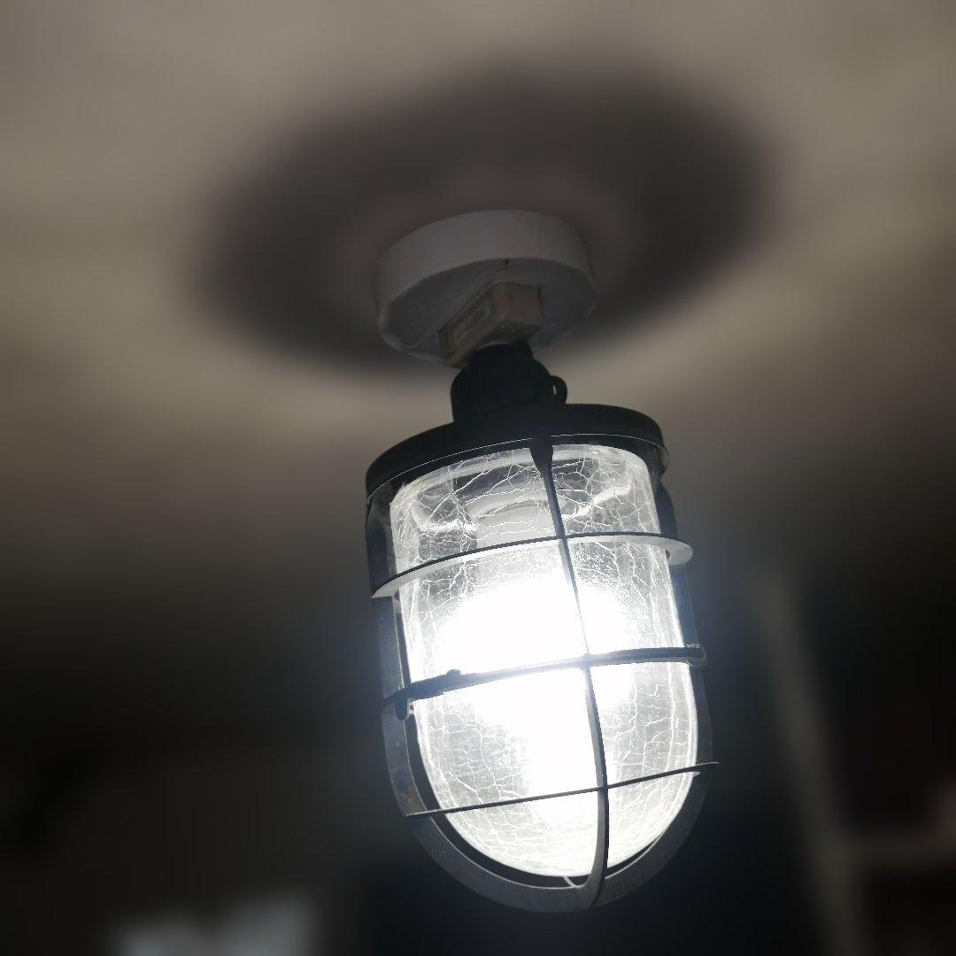 factory　船内レトロなアイアン×クラックガラスのシーリングライト　中古