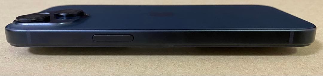 iPhone15 ブラック SIMフリー バッテリー最大容量100%充電回数7