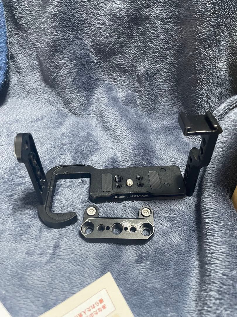 SONY Cinema Line FX30 本体　リグ&E16-50レンズ付き