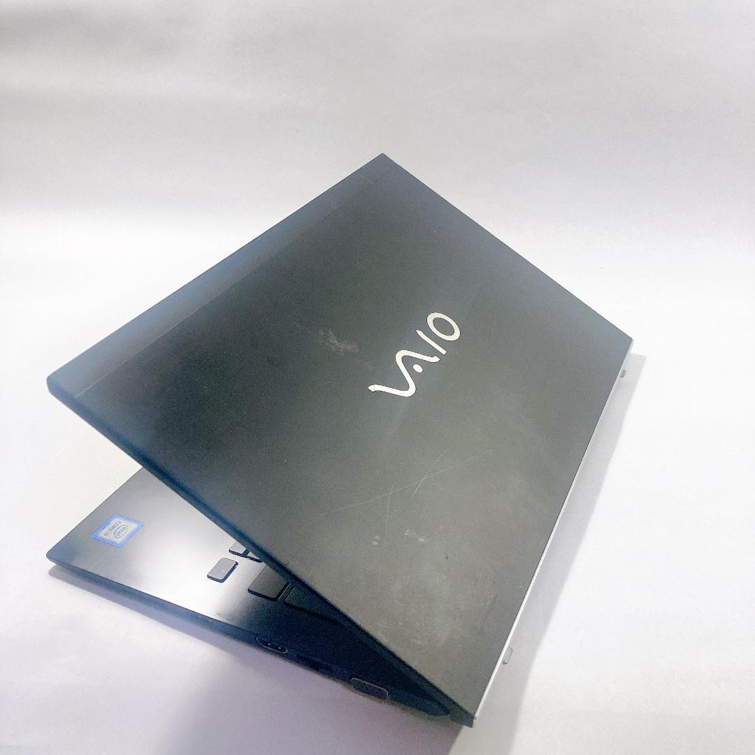 w81✨8世代 快適/薄型軽量/Core i5/爆速SSD✨すぐ使えるノートPC