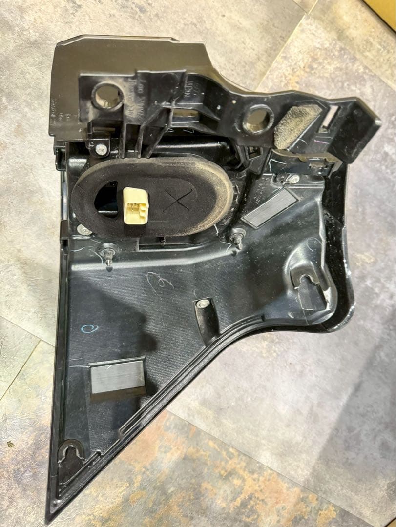 岡本様　テール　左