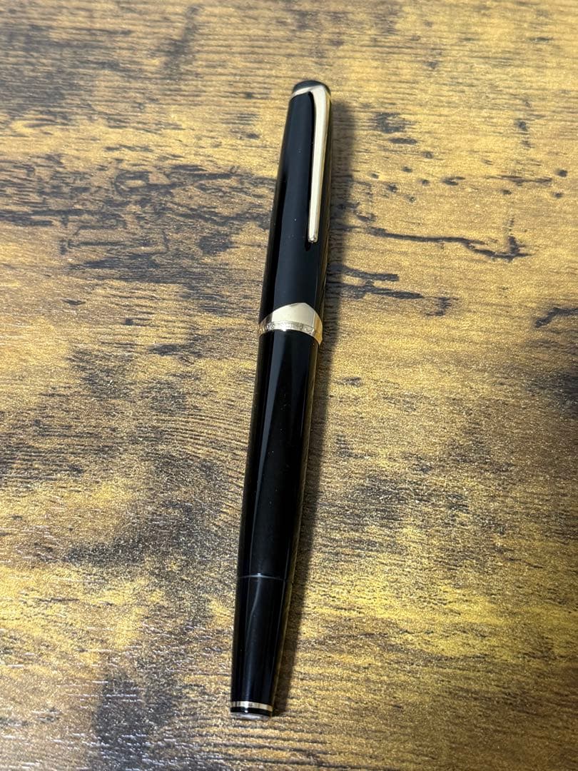 未使用に近い　1960年代　モンブラン　14 万年筆 18金　ゴールド　細字