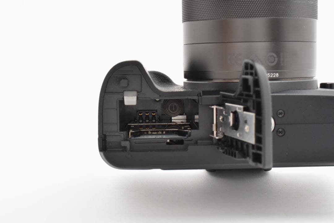 Canon EOS Kiss M18-55mm IS STM レンズセット