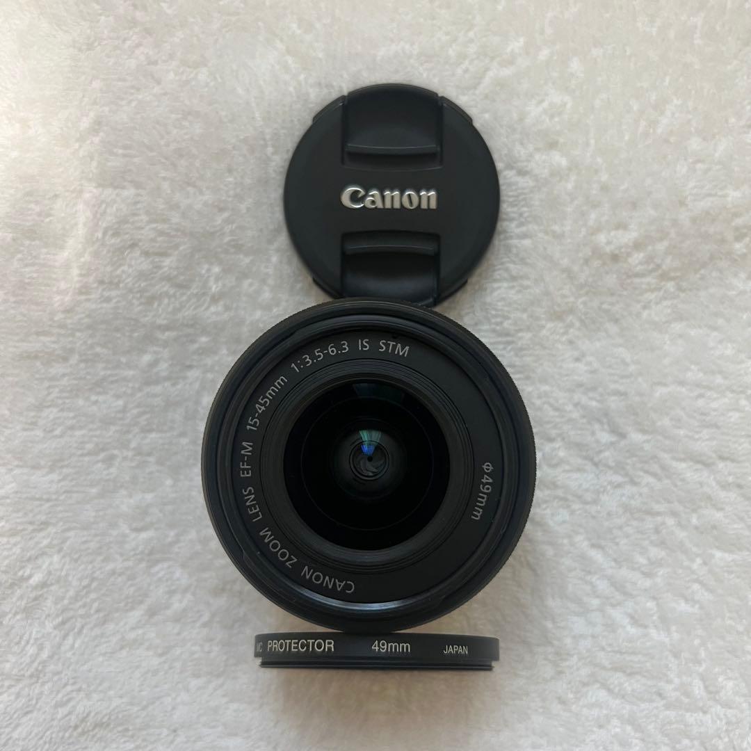 Canon EOS M6 ミラーレスカメラ本体ストラップ付きと付属品他