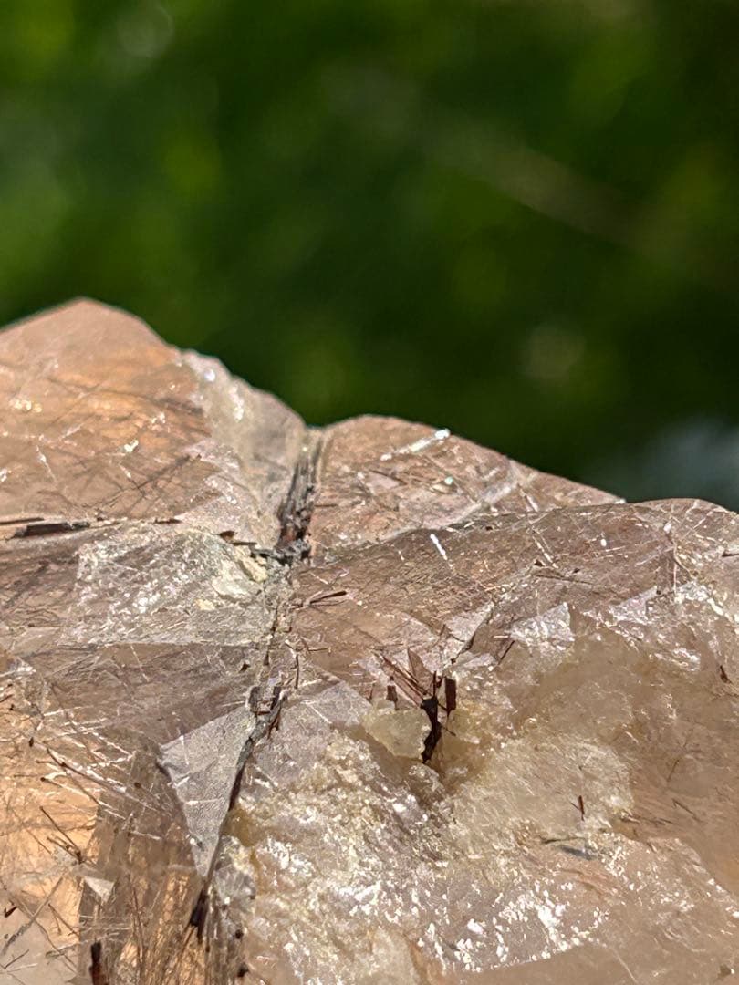 ブラウンルチル原石カテドラルAAAAAレインボー入 希少価値‼️SALE中