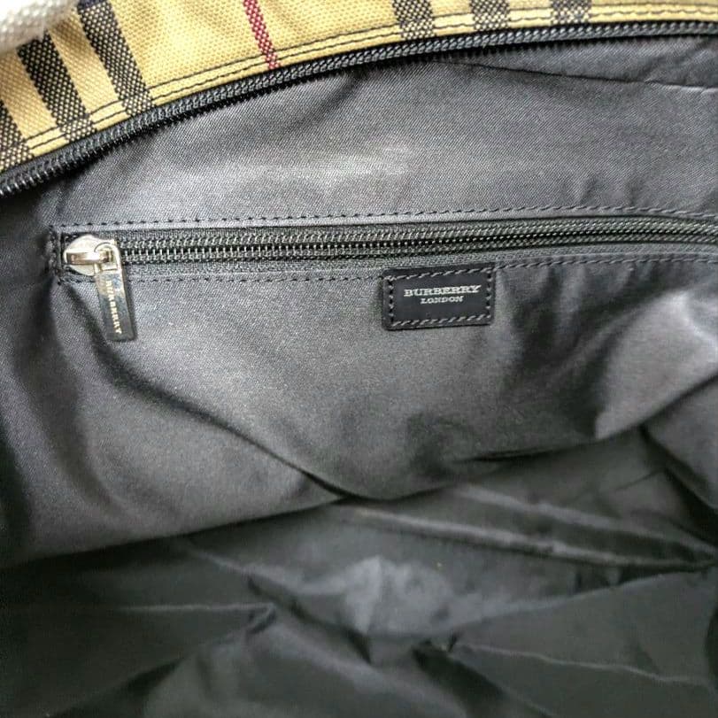 BURBERRY　ショルダーバッグ　ナイロン　ノバチェック　ブラック　良品