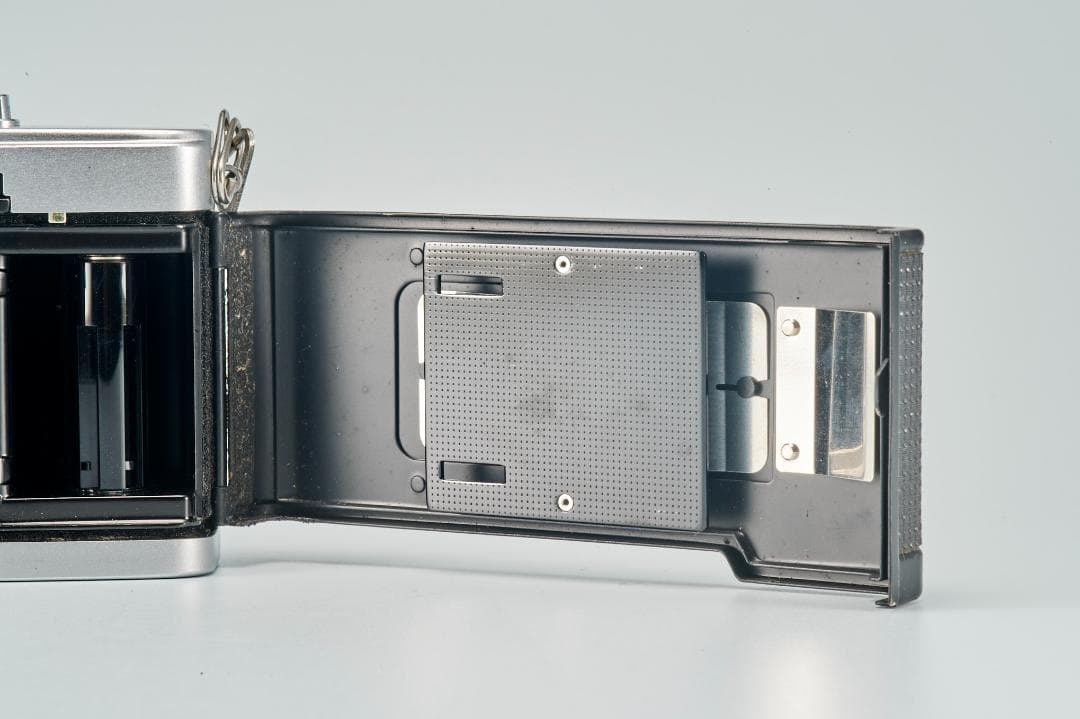 OLYMPUS TRIP 35 35mmコンパクトフィルムカメラ #90