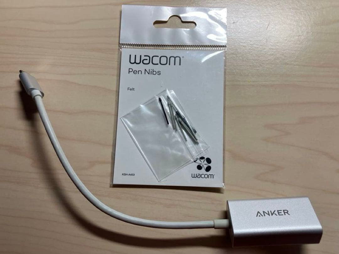 【あん】WACOM Cintiq 22 (DTK2260K0D)