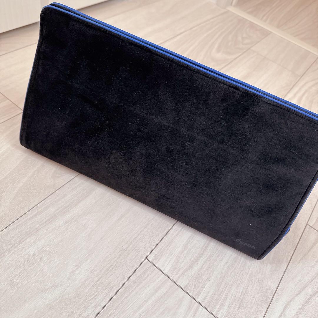 ダイソン　ドライヤー　ストレイトナー