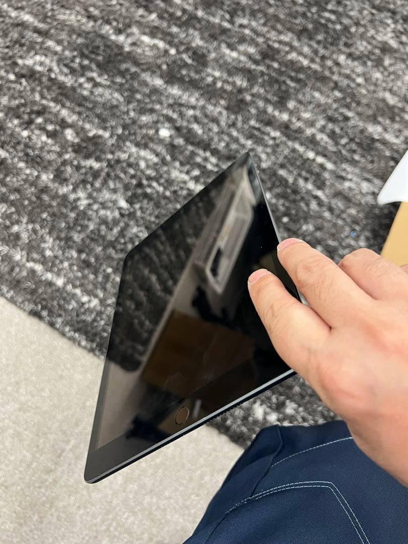Apple iPad第7世代32Gb Bypass バイパス品　バッテリー93％